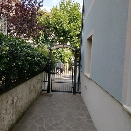 Incantevole A Due Passi Dal Mare A Viserbella Vicino Fiera 公寓