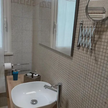 Incantevole A Due Passi Dal Mare A Viserbella Vicino Fiera 아파트